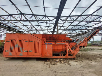 : фото в шапці сторінки