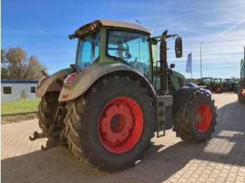 Трактор Fendt VARIO 826: фото 4 Трактор Fendt VARIO 826: фото 4