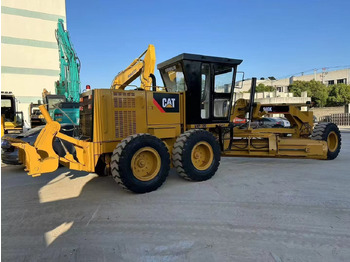 Грейдер CATERPILLAR 140K