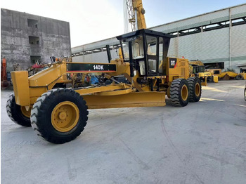 Грейдер CATERPILLAR 140K