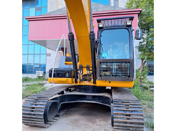 Гусеничний екскаватор CATERPILLAR 320D2