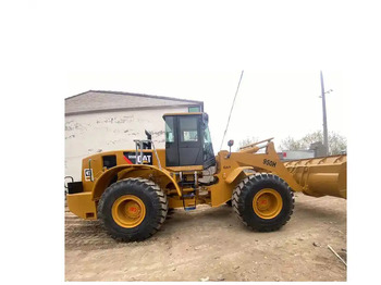 Колісний навантажувач CATERPILLAR