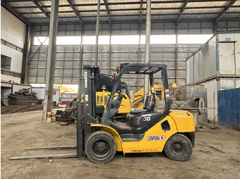 Дизельний навантажувач KOMATSU