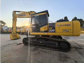 Гусеничний екскаватор KOMATSU PC220-7