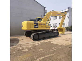 Гусеничний екскаватор KOMATSU PC300-7