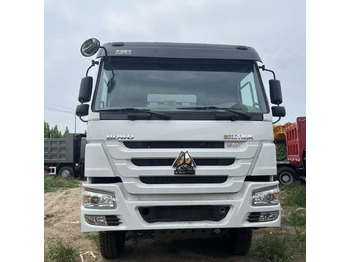 Самоскид вантажівка SINOTRUK HOWO