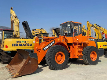 Колісний навантажувач DOOSAN