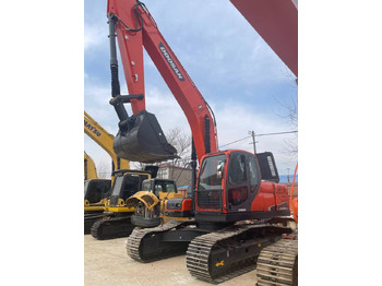 Гусеничний екскаватор DOOSAN DX225