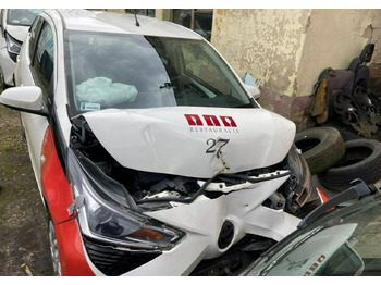 Хетчбек Toyota Aygo II Aygo 1.0-16V Klima Salon PL 2021 Bezyna + LPG: фото 3