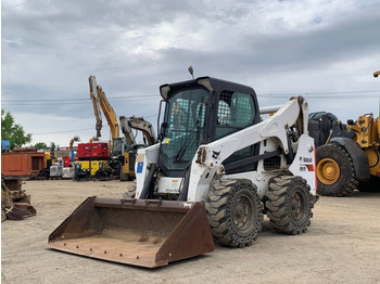 Міні-навантажувач BOBCAT