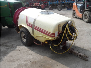 Обприскувач причіпний HARDI