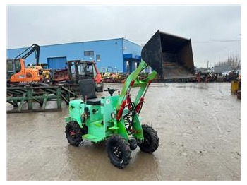 Компактний фронтальний навантажувач