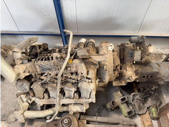 Двигун LIEBHERR