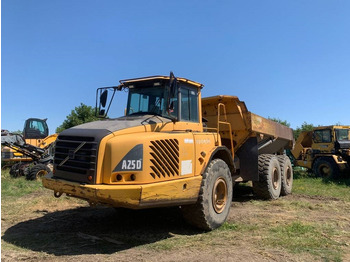 Шарнірний самоскид VOLVO A25D