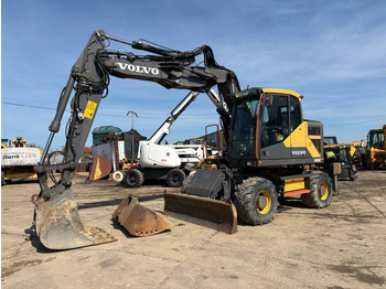 Колісний екскаватор VOLVO