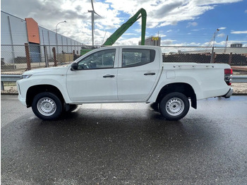Пікап MITSUBISHI L200