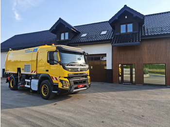 Підмітально-прибиральна машина VOLVO FMX 420