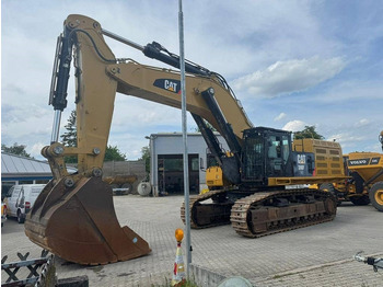 Гусеничний екскаватор CATERPILLAR 390
