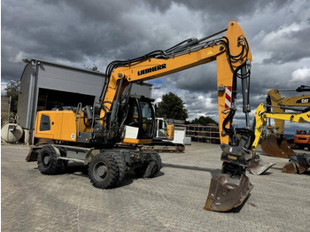 Колісний екскаватор LIEBHERR