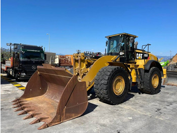 Колісний навантажувач CATERPILLAR