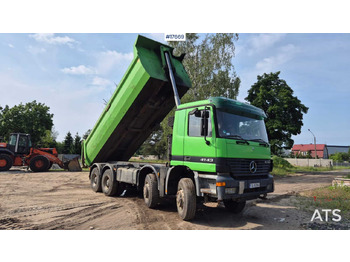 Самоскид вантажівка 2002 Mercedes-Benz Actros 4143 8x8: фото 2