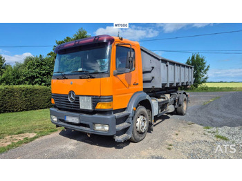 Гаковий мультиліфт вантажівка MERCEDES-BENZ