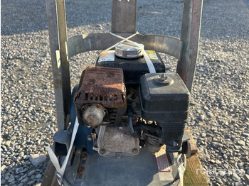 Віброплита 2011 Swepac FR 85 Vibratory Plate Compactor: фото 4