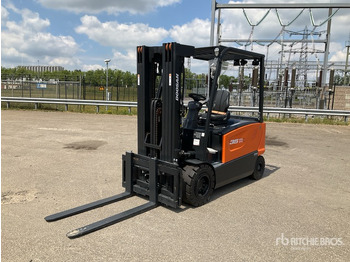 Електронавантажувач DOOSAN