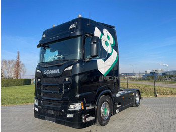Тягач SCANIA S 580