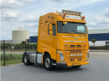 Тягач VOLVO FH