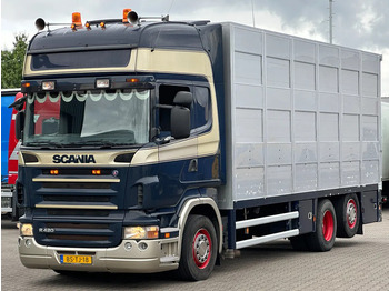 Для перевезення худоби вантажівка SCANIA R 420