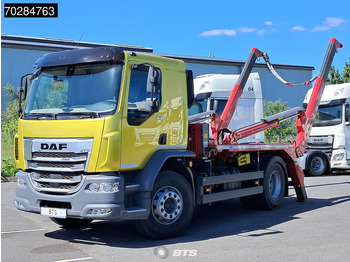 Скіповий навантажувач вантажівка DAF XB 290