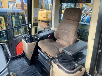 Гусеничний навантажувач Caterpillar 953 C: фото 4 Гусеничний навантажувач Caterpillar 953 C: фото 4