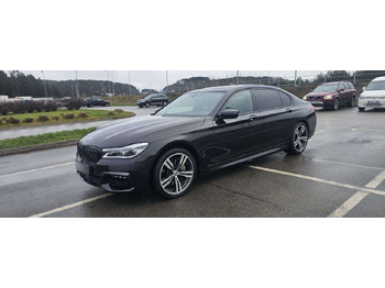 : фото в шапці сторінки