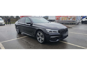 Седан BMW 750: фото 3 Седан BMW 750: фото 3