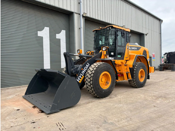 Колісний навантажувач HYUNDAI