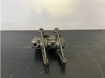 Двигун та запчастини LIEBHERR