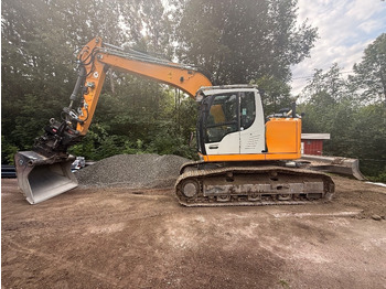 Гусеничний екскаватор LIEBHERR R 920