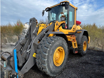 Колісний навантажувач VOLVO L90H