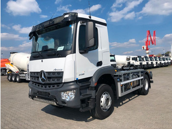 Новий Гаковий мультиліфт вантажівка Mercedes-Benz AROCS 2136 Abrollkipper HYVA HKS-12-37-S: фото 2