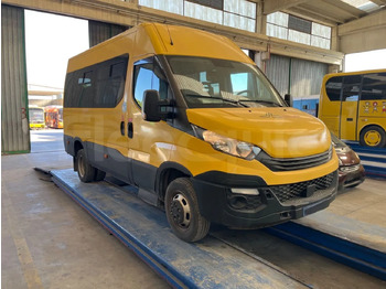 Шкільний автобус IVECO Daily