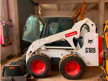 Міні-навантажувач BOBCAT S185