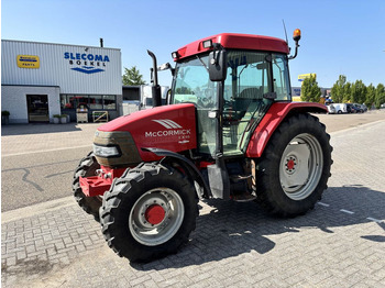 Трактор McCORMICK