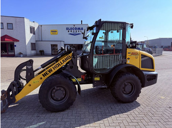 Колісний навантажувач NEW HOLLAND
