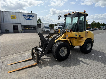 Колісний навантажувач VOLVO L30B