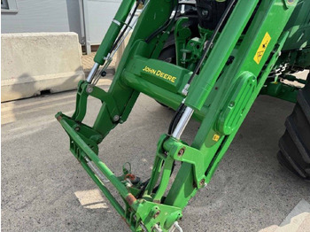 Трактор John Deere 6155R: фото 3