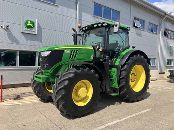 Трактор JOHN DEERE 6215R