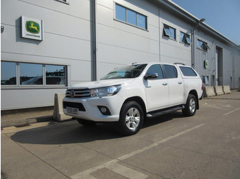 Пікап TOYOTA Hilux
