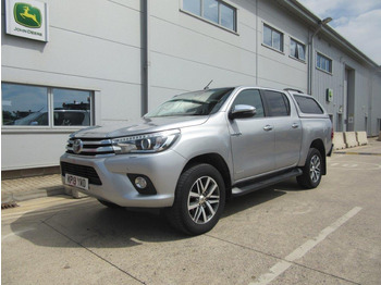 Пікап TOYOTA Hilux
