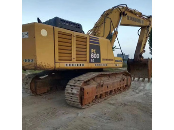 Гусеничний екскаватор KOMATSU PC600